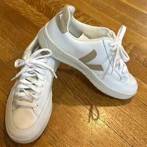 Veja sneakers. Like new